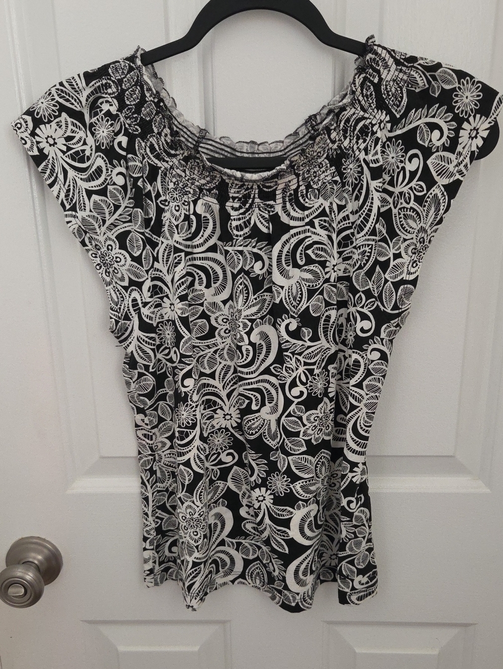Tommy Hilfiger Black & White Floral Smocked-Neck Tunic